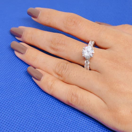 Women’s Ring – Round Cut Moissanite Diamond, 925 Sterling Silver