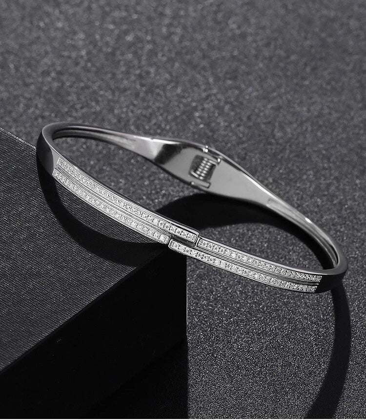 Classic Women's Cubic Zirconia Bracelet 925 Sterling Silver Plated