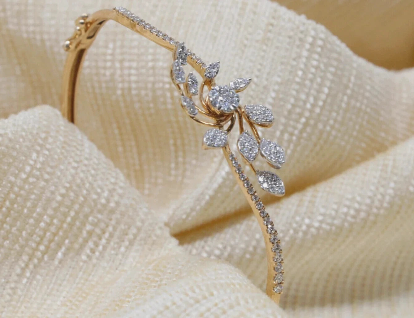 Women’s Round Cut 925 Sterling Silver Cubic Zirconia Diamond Bangle