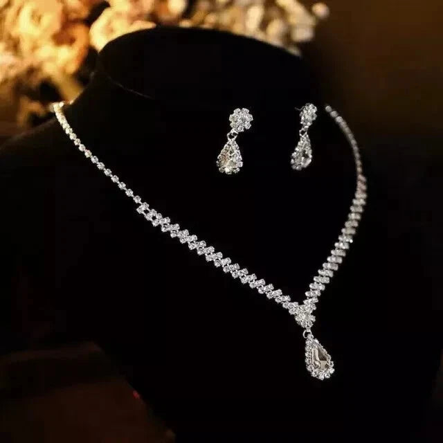 Women’s Necklace Set with White Diamonds and White Cubic Zirconia: